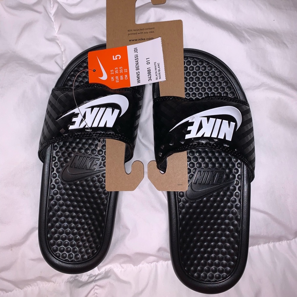 Size 5 Nike sandals